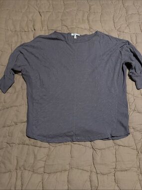 Women’s Relaxed Crewneck Top in light purple